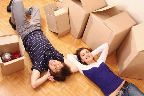 Local movers handling a flat relocation in Wimbledon
